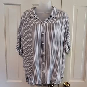Universal thread striped blouse